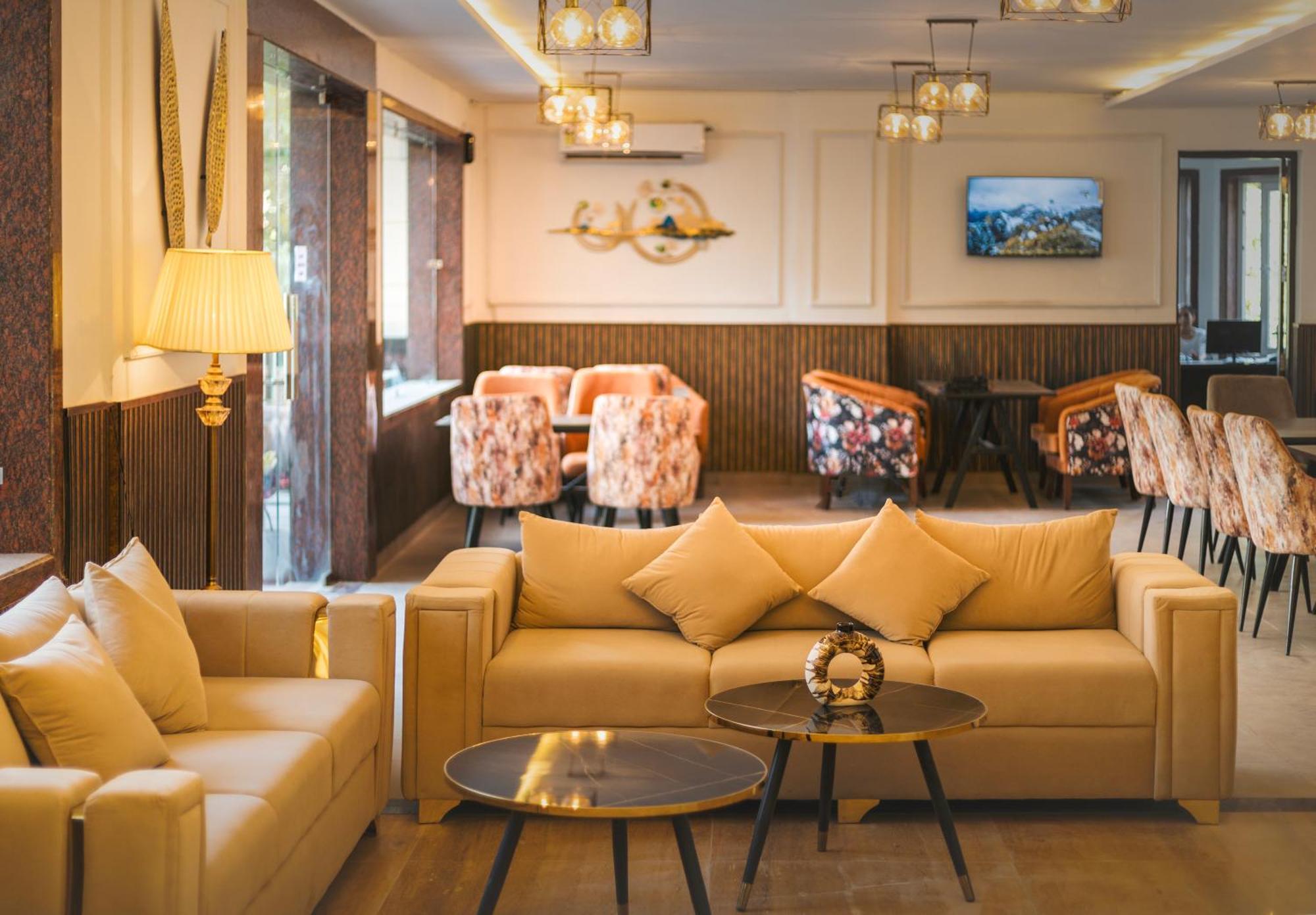Stone Wood Hotel, リシケーシュ エクステリア 写真